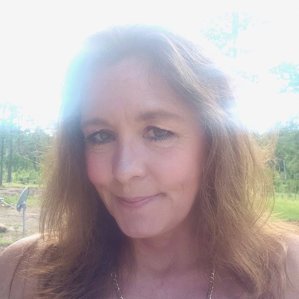 Meet your Posher, Carolyn